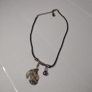 Very Cool Shell And Bead Necklace Adjustable 15 To 16.5 Inches Long